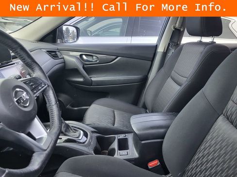 Used 2017 Nissan Rogue SV FWD image 10