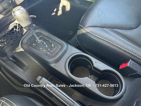 Used 2016 Jeep Wrangler Unlimited Rubicon AWD/4WD image 68