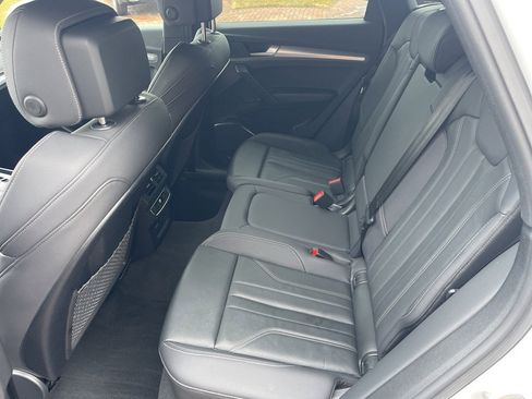 Used 2025 Audi Q5 2.0T Premium image 26