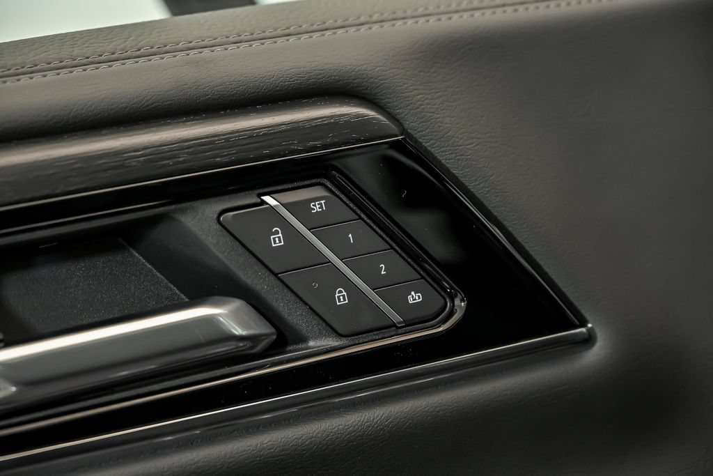 New 2026 GMC Yukon Denali w/ Denali Reserve Package AWD/4WD image 6