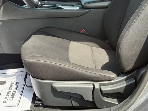 Used 2021 Nissan Sentra SV image 14