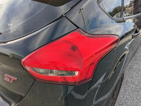 Used 2016 Ford Focus ST w/ Equipment Group 402A image 21