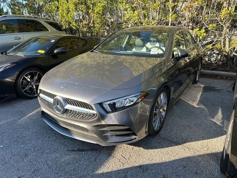 Used 2022 Mercedes-Benz A 220 image 2