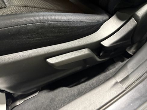 Used 2023 Subaru Crosstrek 2.0i image 22