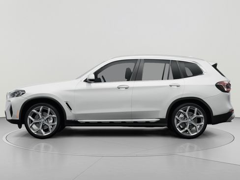 Used 2024 BMW X3 xDrive30i w/ Premium Package AWD/4WD image 2