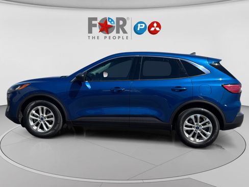 Used 2022 Ford Escape SE w/ Convenience Package FWD image 2