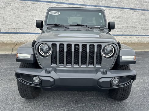 Used 2023 Jeep Wrangler Altitude image 2