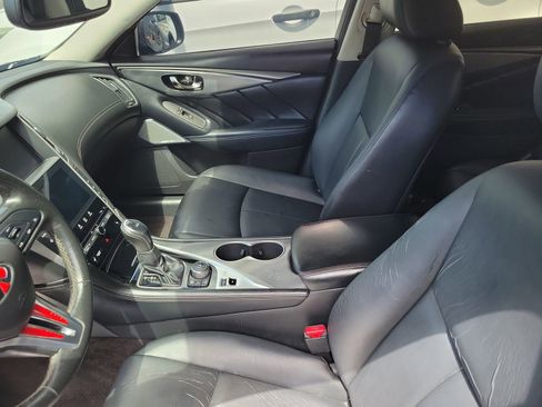 Used 2019 INFINITI Q50 Luxe w/ Essential Package (3.0T Luxe) AWD/4WD image 16