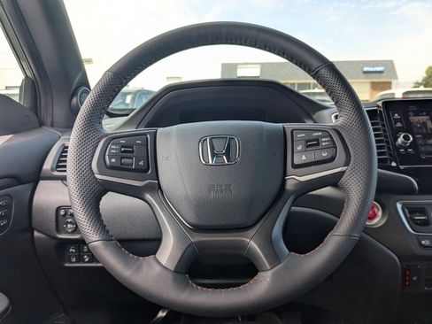 Used 2026 Honda Ridgeline TrailSport image 18