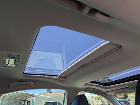 Used 2018 Lexus ES 350 w/ Navigation System Package FWD image 19
