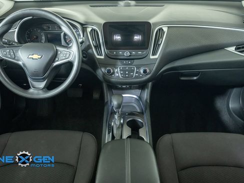 Used 2022 Chevrolet Malibu LT FWD image 29