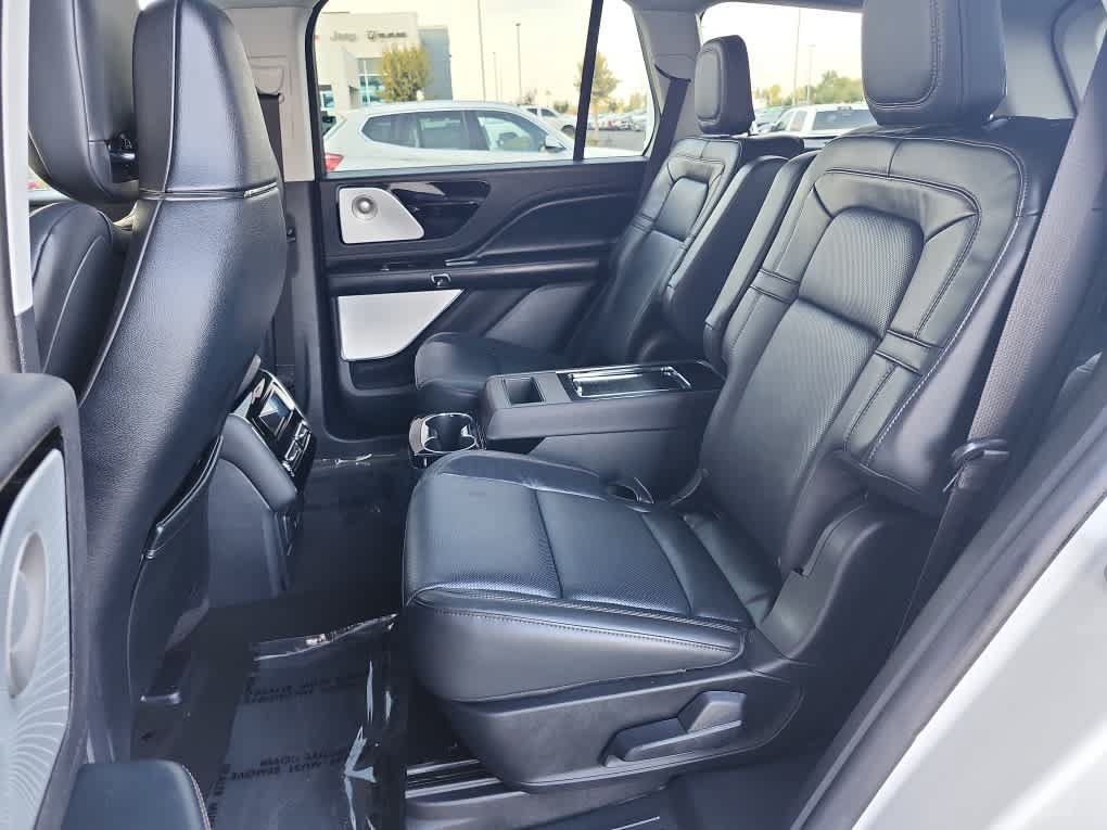 Used 2025 Lincoln Aviator Reserve w/ Equipment Group 201A AWD/4WD image 28