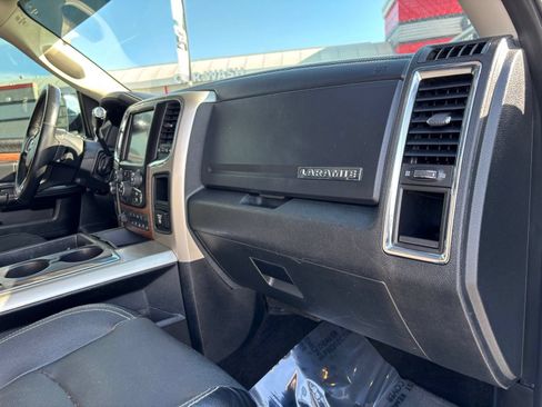 Used 2015 RAM 3500 Laramie w/ Convenience Group AWD/4WD image 26