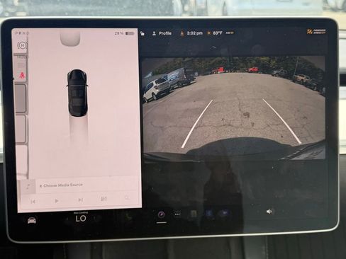 Used 2023 Tesla Model 3 Standard Range RWD image 16