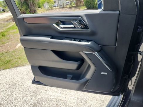 New 2026 GMC Yukon XL Denali w/ Sun & Power Step Package AWD/4WD image 21