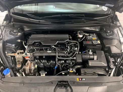 Used 2023 Hyundai Elantra SEL FWD image 29