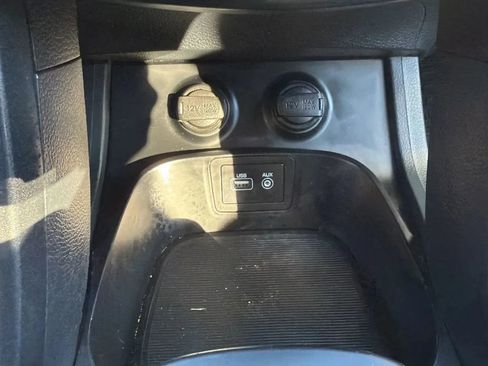 Used 2017 Hyundai Santa Fe Sport image 19