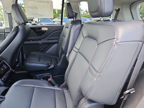 New 2025 Lincoln Aviator 2WD w/ Jet Appearance Package image 14