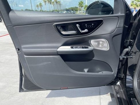 New 2025 Mercedes-Benz GLC 300 image 16