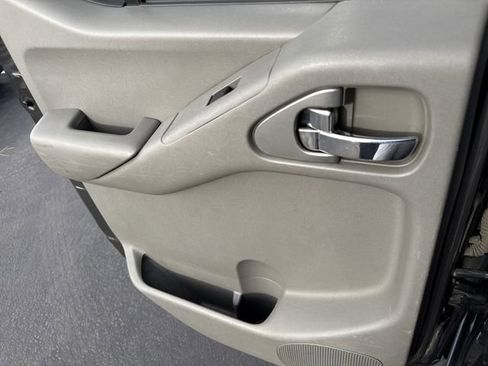 Used 2015 Nissan Frontier SV w/ SV Value Truck Package image 10