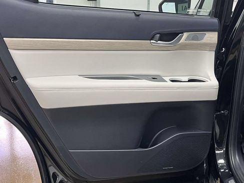 Used 2021 Hyundai Palisade Limited FWD image 18