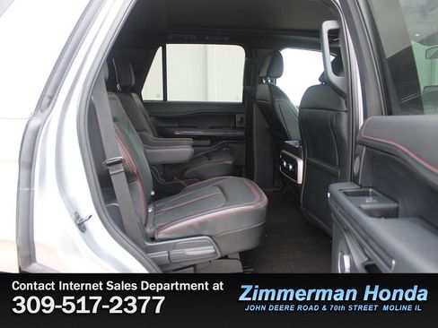 Used 2023 Ford Expedition Limited AWD/4WD image 9
