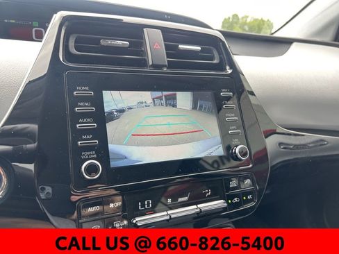 Used 2020 Toyota Prius LE FWD image 14