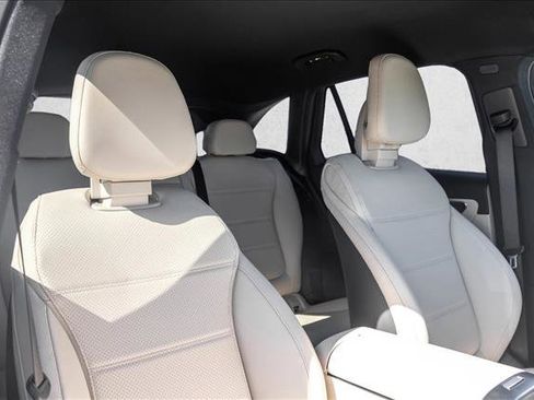 New 2026 Mercedes-Benz GLC 300 4MATIC image 27