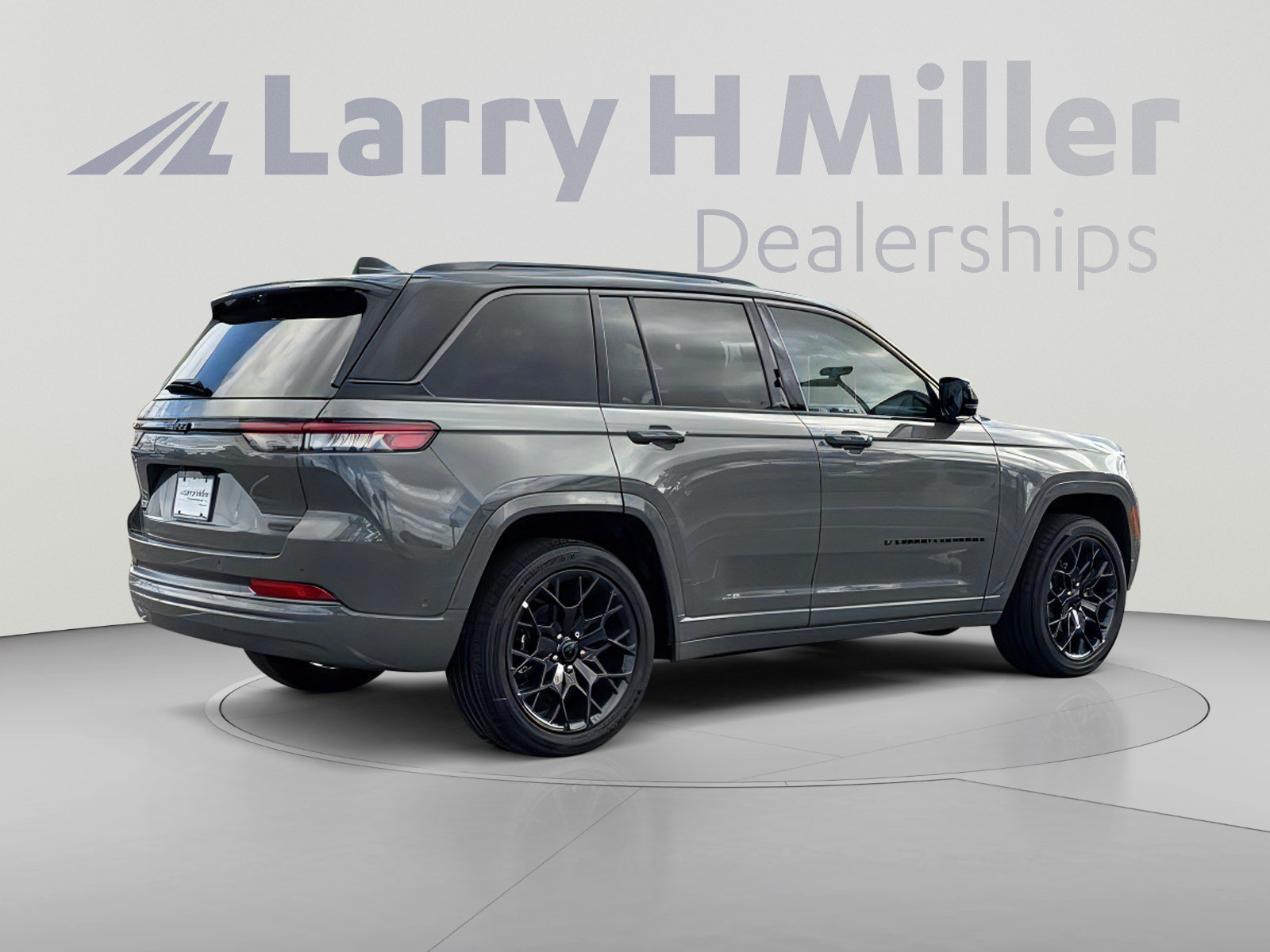New 2027 Jeep Grand Cherokee Summit AWD/4WD image 5