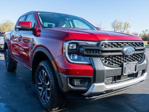 Used 2025 Ford Ranger Lariat w/ Advanced Towing Package image 4