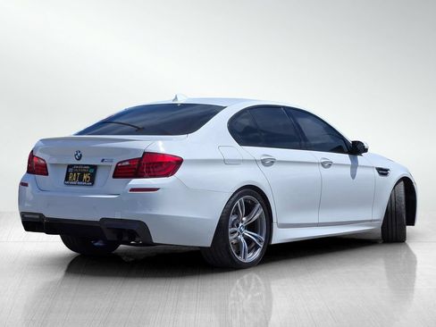 Used 2013 BMW M5 RWD image 5