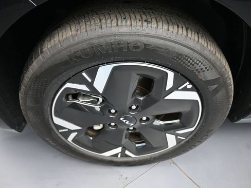 New 2025 Kia Niro Wave w/ Wave Preserve Package image 14