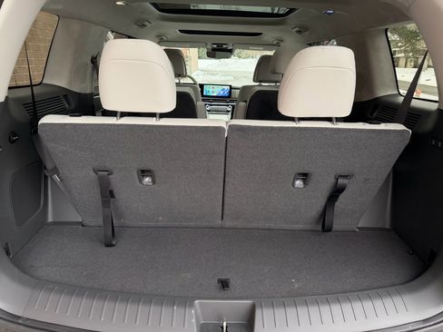 Used 2025 Hyundai Santa Fe Calligraphy image 9