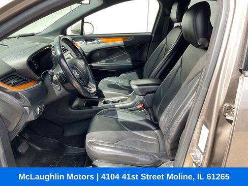 Used 2017 Lincoln MKC Reserve w/ Lincoln MKC Climate Package image 2