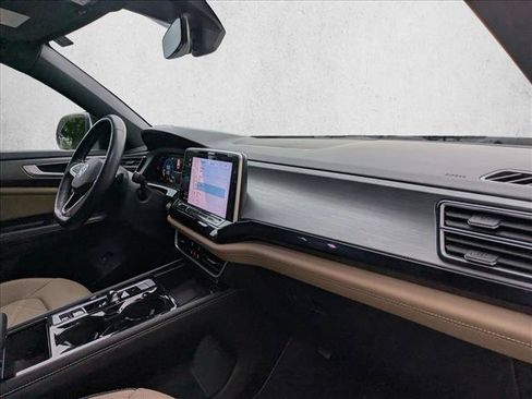 Used 2024 Volkswagen Atlas Cross Sport SE w/ Panoramic Sunroof Package AWD/4WD image 21