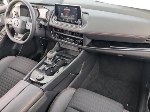 New 2026 Nissan Rogue SV image 29