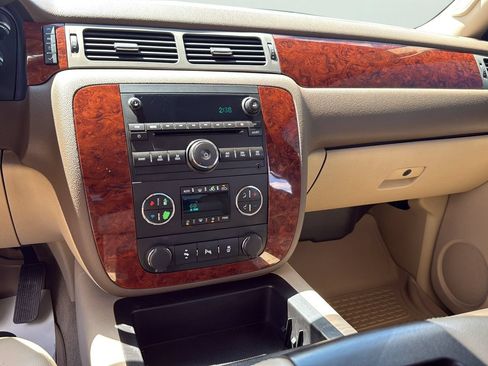 Used 2013 Chevrolet Avalanche LT w/ All-Star Edition RWD image 19