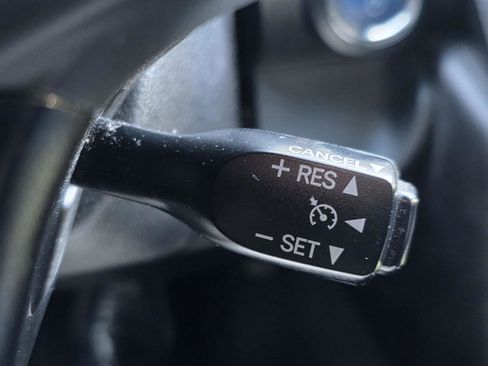 Used 2015 Toyota Camry XLE image 14