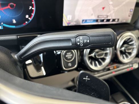 Used 2023 Mercedes-Benz GLA 250 4MATIC image 16