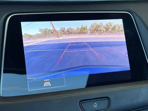 Used 2023 Cadillac XT4 Premium Luxury FWD image 28