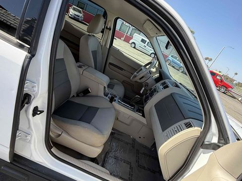 Used 2008 Ford Escape 2WD Hybrid image 25