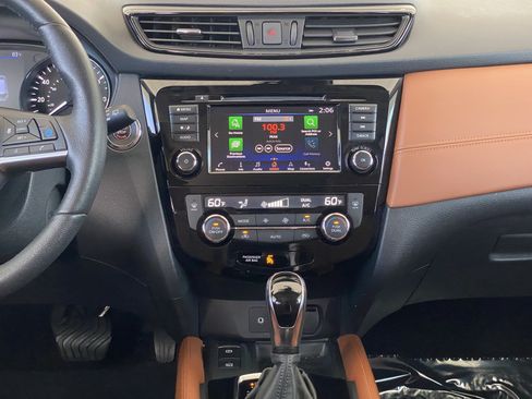 Used 2019 Nissan Rogue SL w/ Premium Package AWD/4WD image 33