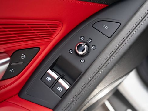 Used 2018 Audi R8 V10 RWD image 35
