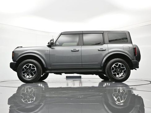 Used 2024 Ford Bronco Outer Banks image 44