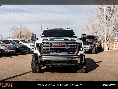 Used 2025 GMC Sierra 2500 SLE w/ SLE Value Package; image 2