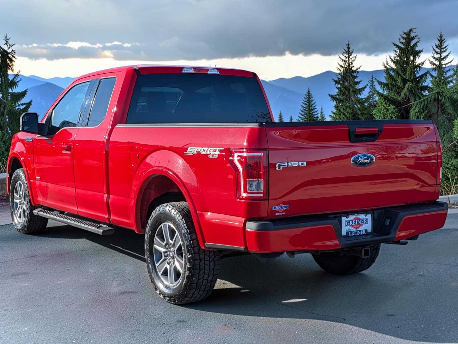Used 2017 Ford F150 XLT w/ Equipment Group 301A Mid AWD/4WD image 4