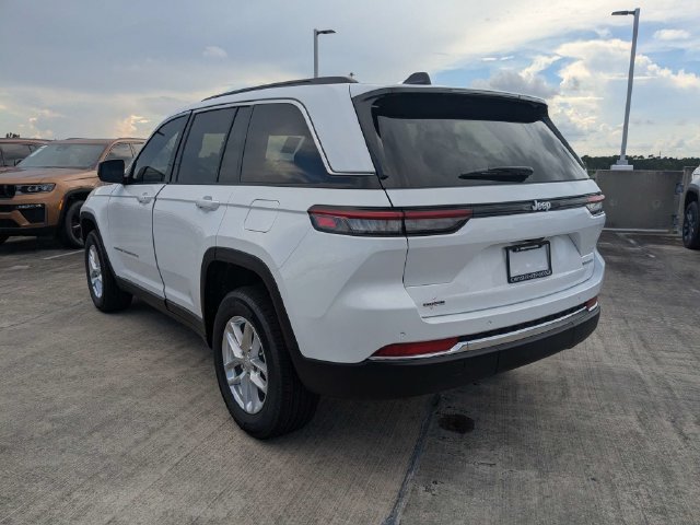 New 2026 Jeep Grand Cherokee Laredo X RWD image 6