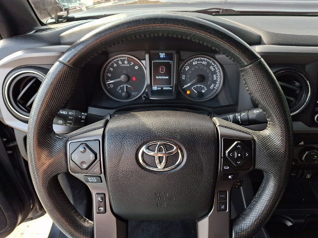 Used 2022 Toyota Tacoma TRD Sport w/ Technology Package AWD/4WD image 16