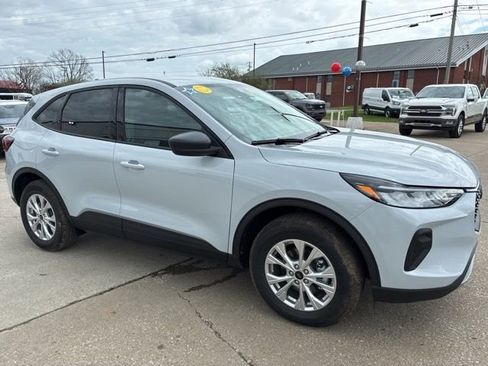 New 2025 Ford Escape Active w/ Cold Weather Package image 8