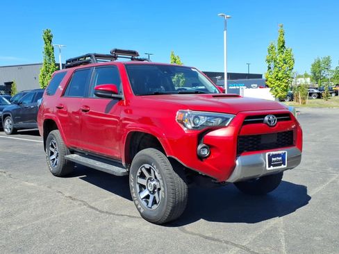 Used 2022 Toyota 4Runner TRD Off-Road AWD/4WD image 1